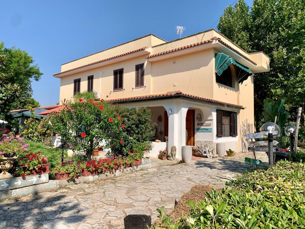 Villa Anna Guesthouse Brindisi Eksteriør billede